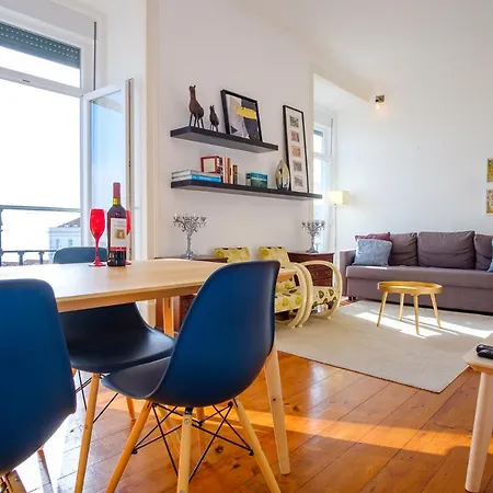 アパート With A View *