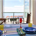 With A View Apartamento *